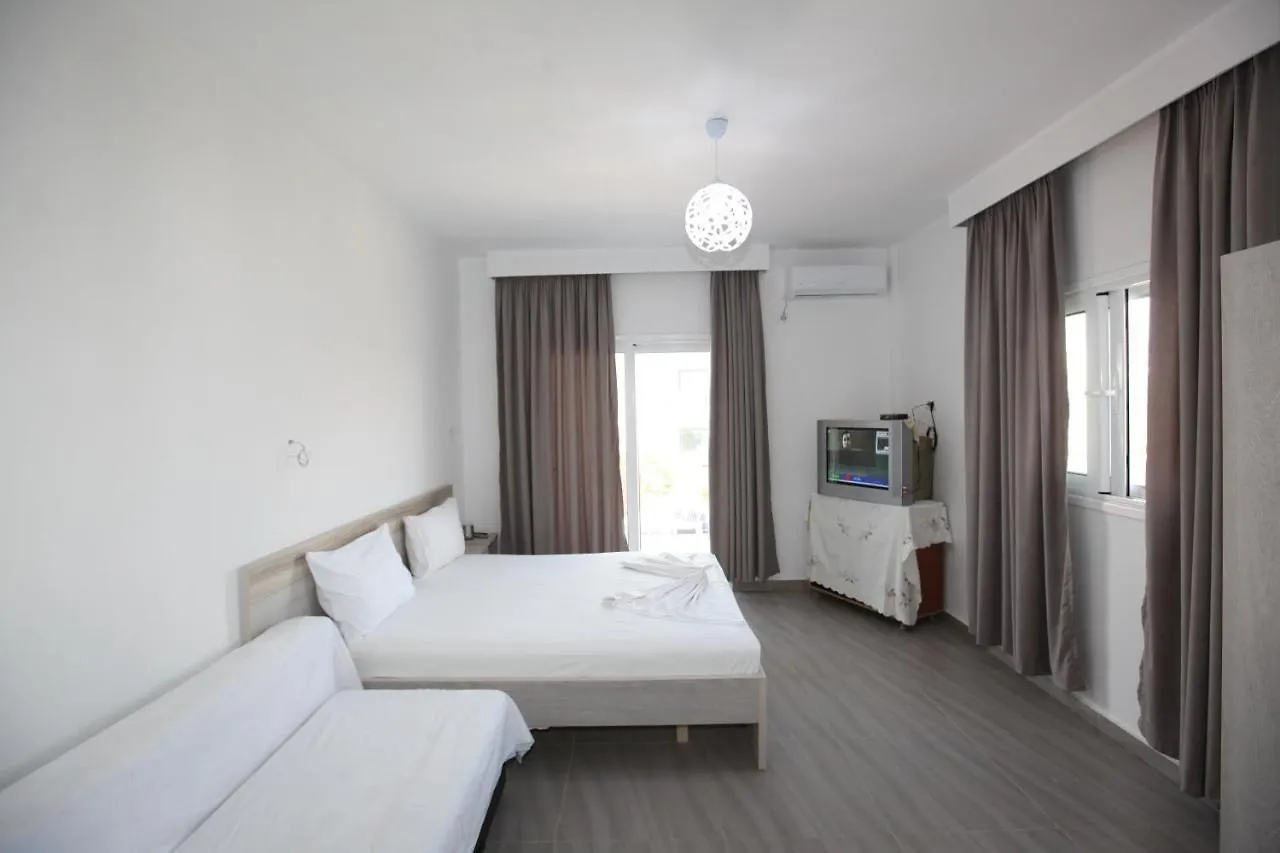 Vila Dodaj Ksamil 0*,  Albania